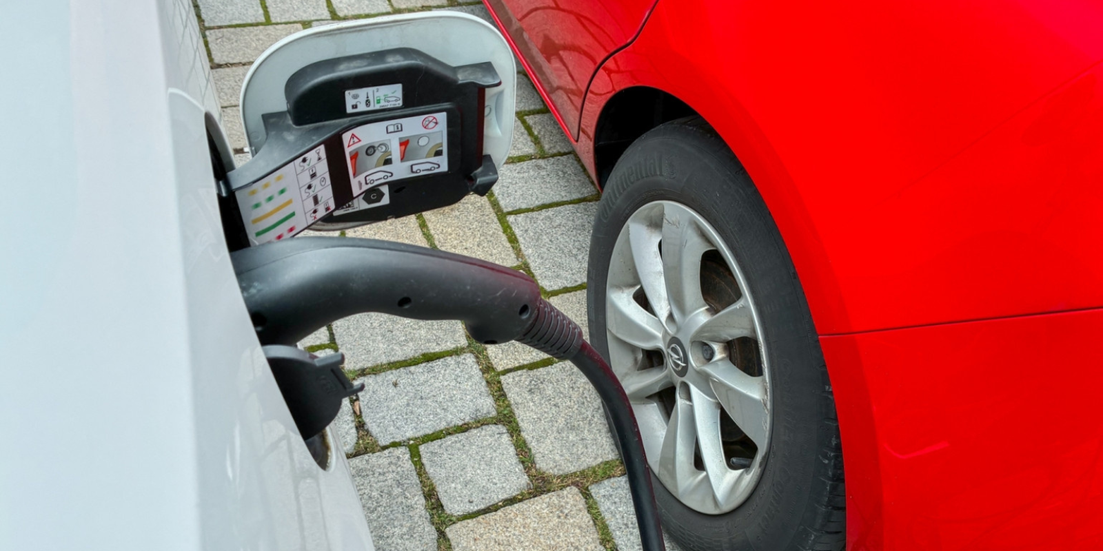 Véhicules électriques : le recyclage des batteries obligatoire en Europe