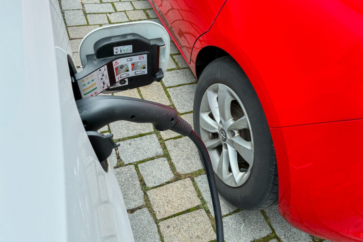 Véhicules électriques : le recyclage des batteries obligatoire en Europe