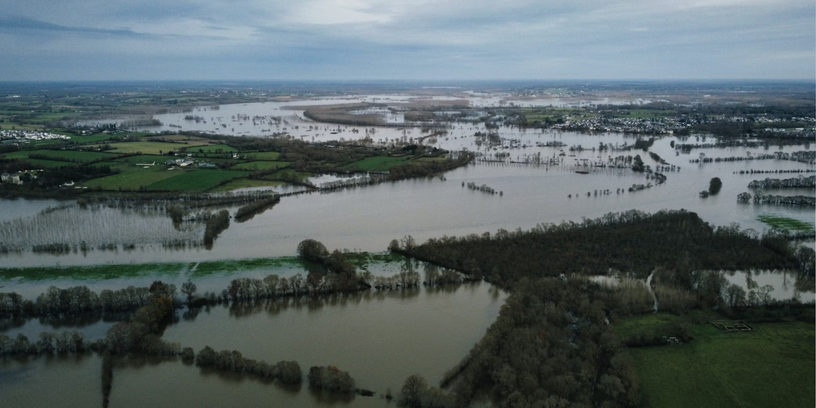 Nord-Pas-de-Calais : collecte des déchets souillés par les inondations 